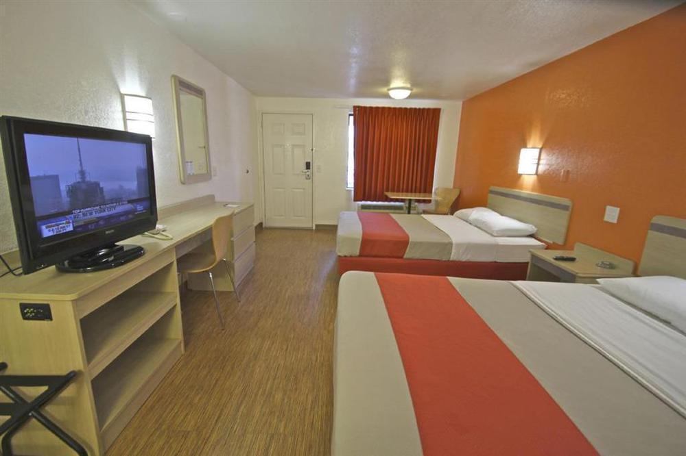 Motel 6 Cross Lanes, Wv Goff Mountain Rd Номер фото